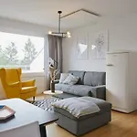 Apartment Welcome In - 'tremonia', Tegenover De Piste Met Balkon