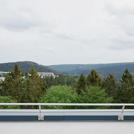 Welcome In - 'tremonia', Tegenover De Piste Met Balkon